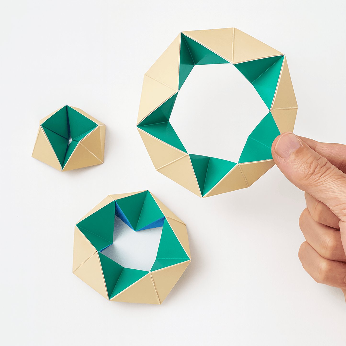 Kaleidocycle Papercraft | DIY Geometric Fidget Toy (PDF Pattern)