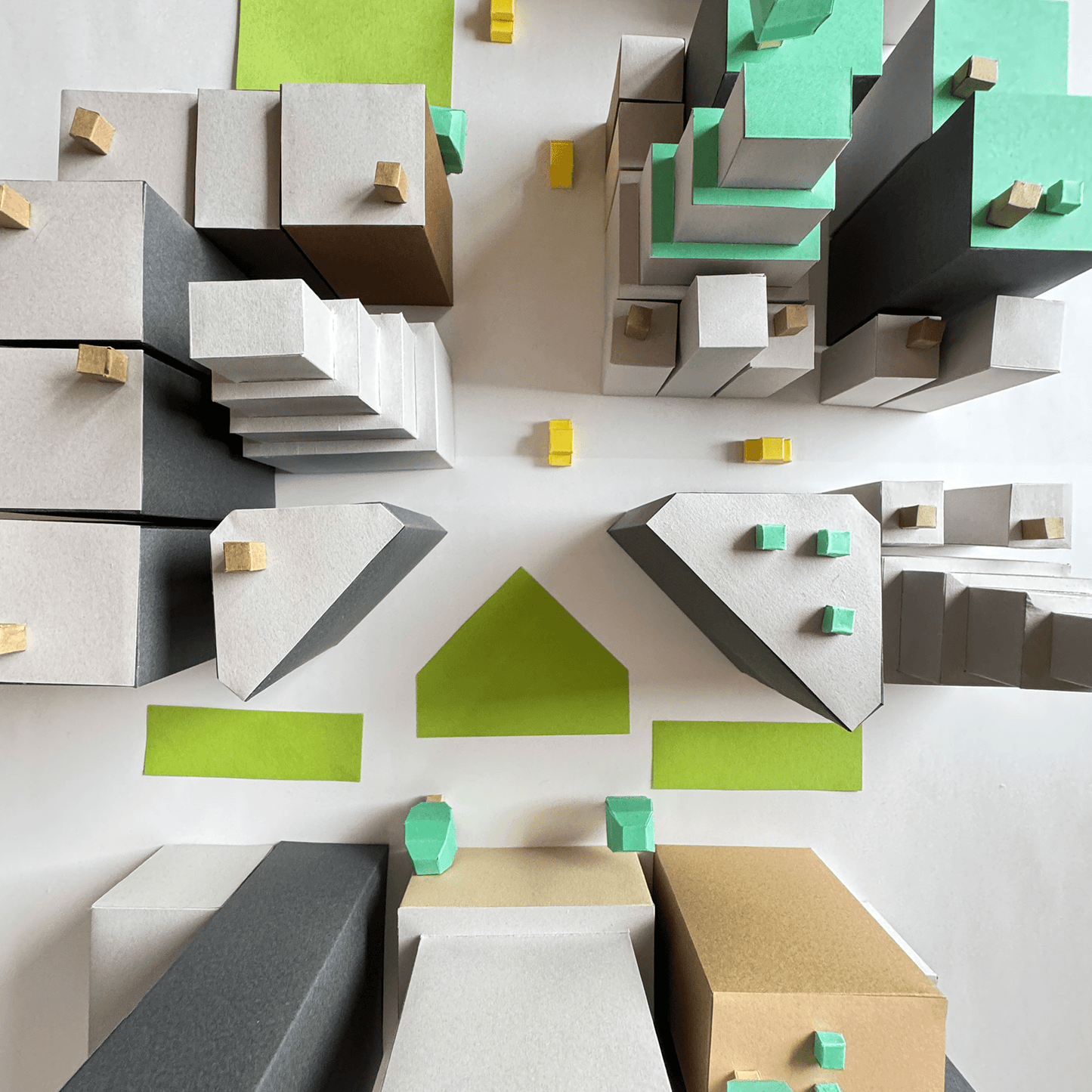 Printable Paper Cityscape • DIY Papercraft Diorama (PDF)