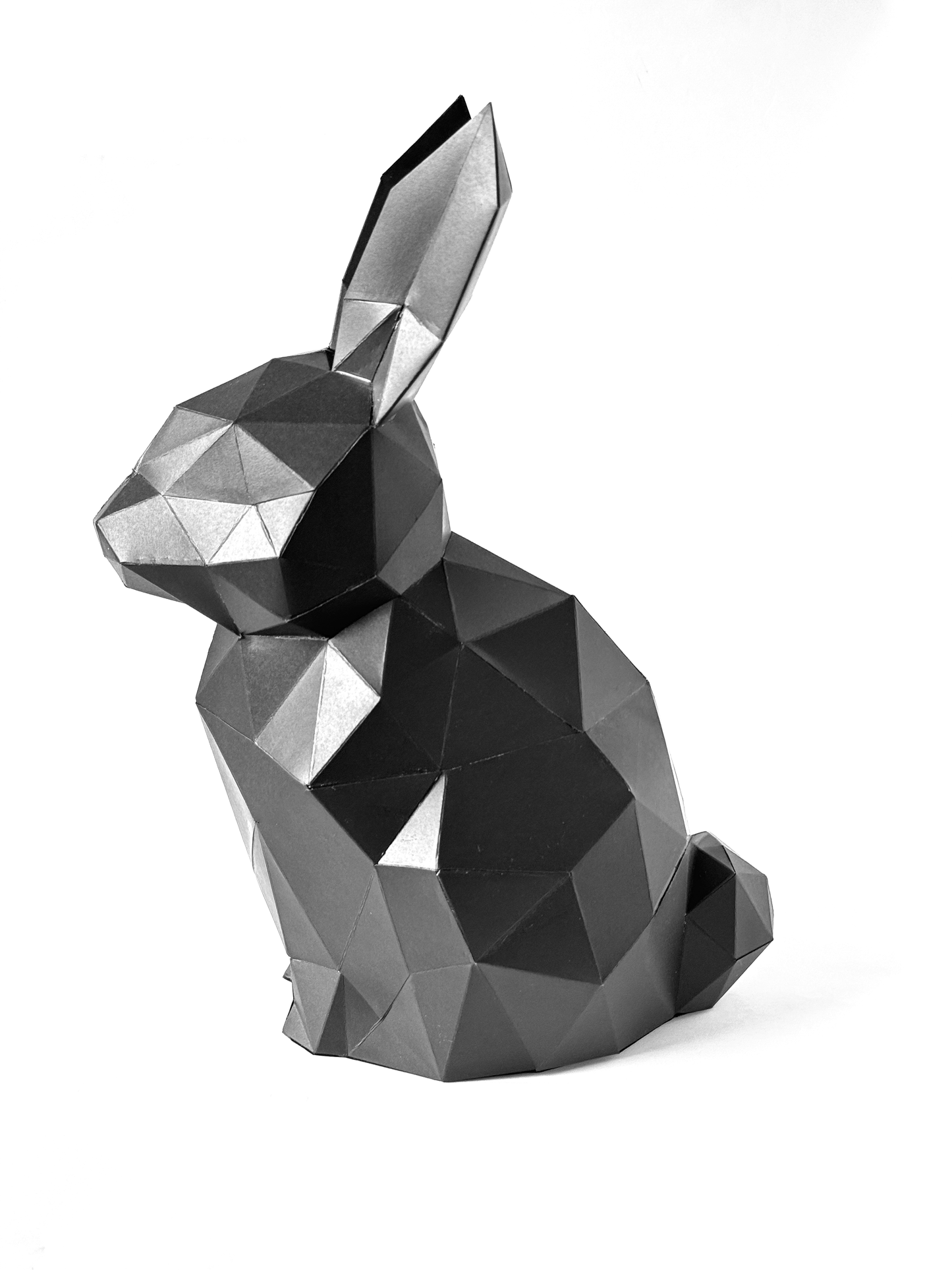 Geometric Bunny Papercraft – DIY 3D Polygonal Sculpture (PDF Pattern)