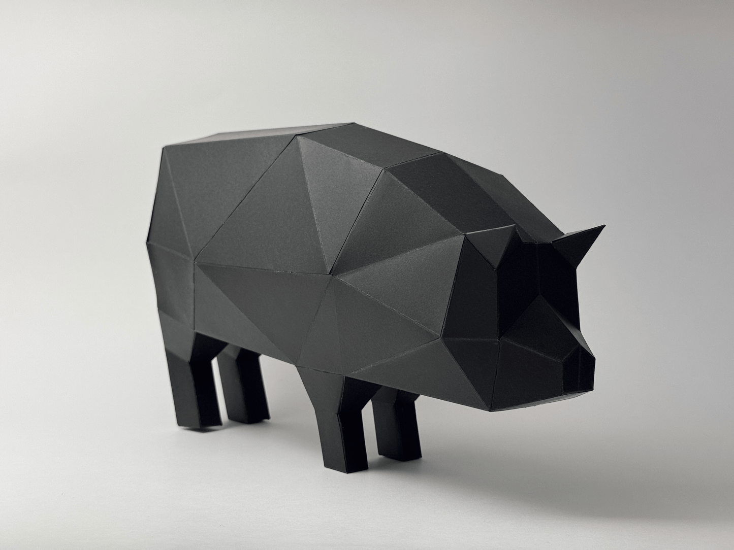 Geometric Pig Paper Craft Template – Low Poly Animal Sculpture (PDF File)
