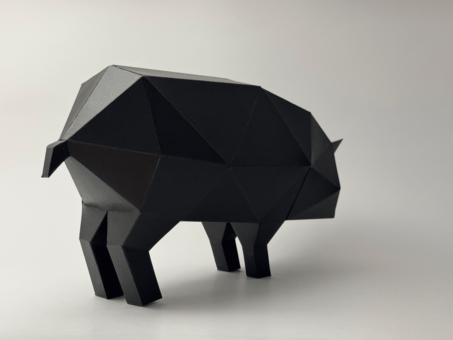 Geometric Pig Paper Craft Template – Low Poly Animal Sculpture (PDF File)